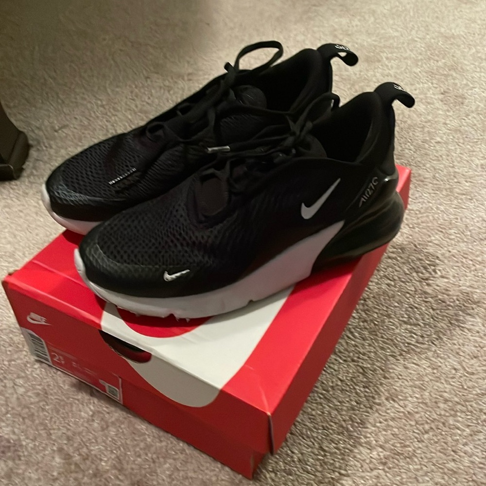 Nike Air Max 270